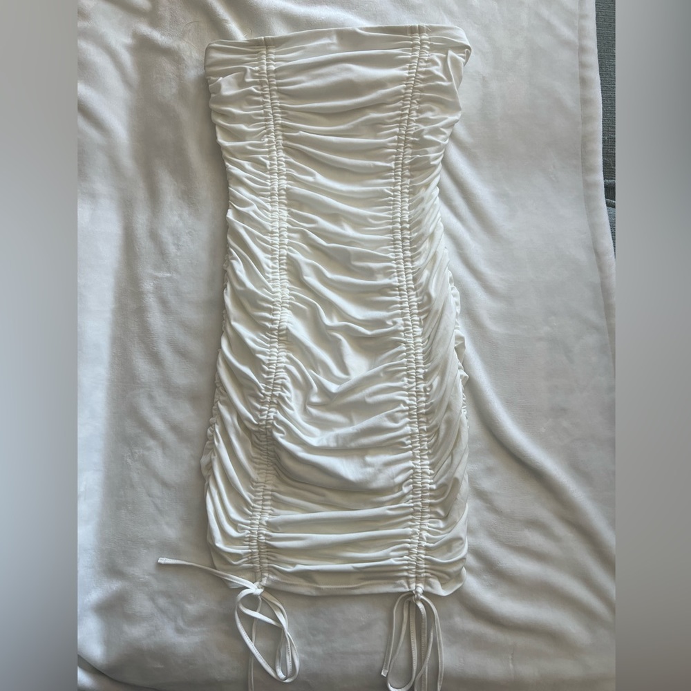 White strapless dress